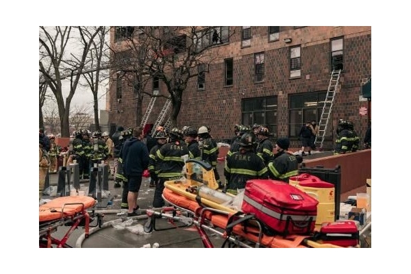 ۱۹ کشته در آتش سوزی بزرگ نیویورک+فیلم
