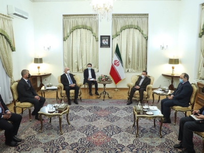 واعظی: ایران برای کمک به حل قطعی مناقشه باکو – ایروان آماده است