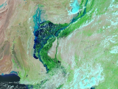 بارش های سیل آسا در پاکستان دریاچه غول آسا تشکیل داد