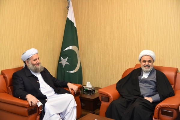 وزیر مذهبی پاکستان:روابط ما با ایران تحت تاثیرعوامل مخرب قرار نمی‌گیرد