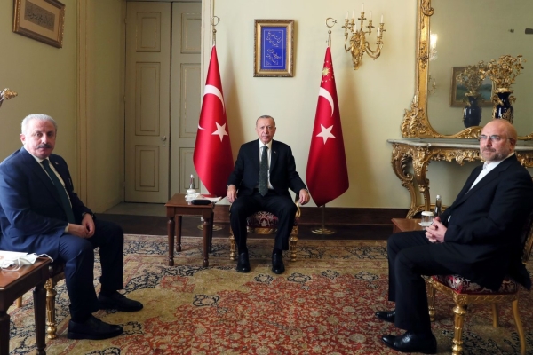 عکس دیدار قالیباف با اردوغان مناقشه برانگیز شد