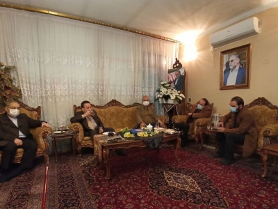 حضور واعظی و ربیعی در منزل شهید فخری‌زاده به نمایندگی از روحانی