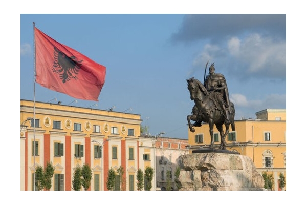 دستگیری چند عضو منافقین در آلبانی
