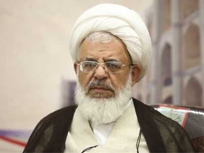 عذرخواهی امام جمعه یزد به دلیل عدم همراهی رییس جمهور