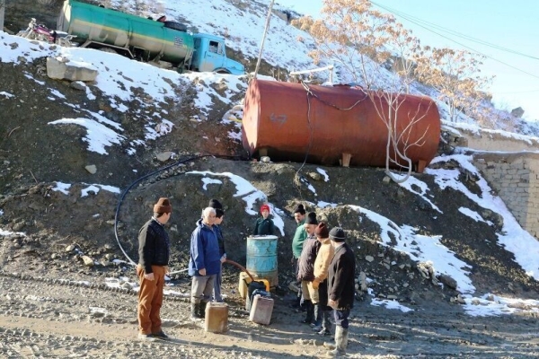 ارسال چهار میلیون لیتر نفت سفید به روستاهای سخت گذر کردستان