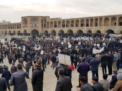 اعتراض کشاورزان و مردم اصفهان در زاینده‌رود