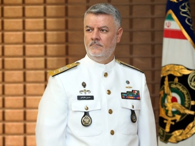 دریادار خانزادی به سمت دستیار فرمانده کل ارتش در امور راهبردی منصوب شد