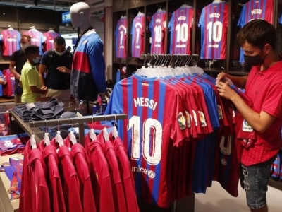 ضرر ۳۰میلیونی بارسلونا پس از جمع‌آوری پیراهن‌های «مسی»