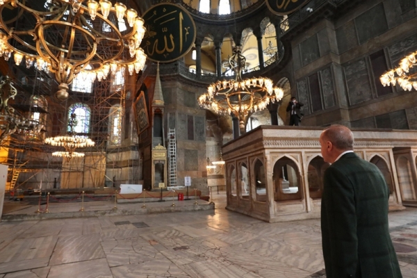 بازدید اردوغان از مسجد ایاصوفیه + تصاویر
