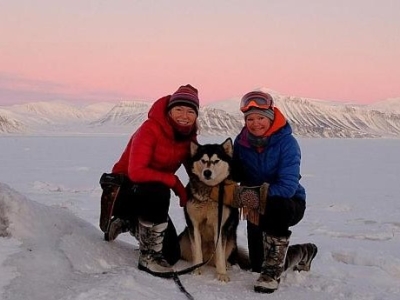 زندگی یکساله دو زن در قطب شمال + عکس
