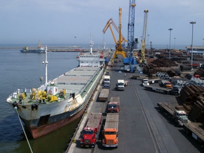 توافق‌ با ۳ بندر روس‌ برای برقراری خط منظم کشتیرانی‌ ایران-روسیه‌