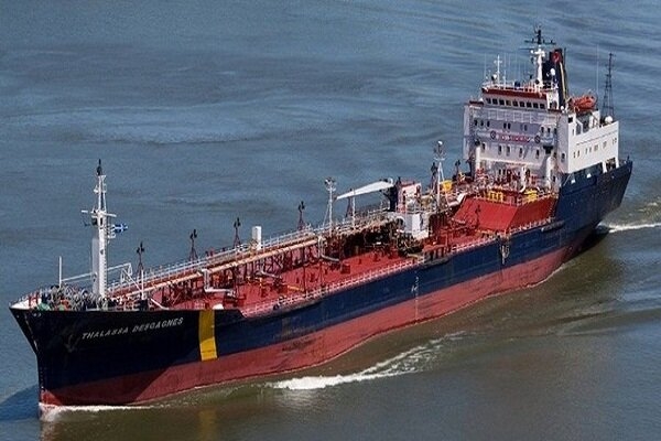 انگلیس: قائله نفتکش پایان یافت/متجاوزان کشتی را ترک کردند