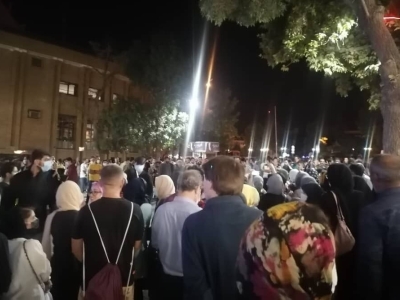 تجمع گروهی از شهروندان همدانی برای دومین شب متوالی در اعتراض به قطعی آب