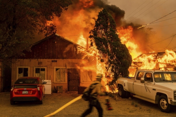 تصاویر شهر سوخته بر اثر آتش‌سوزی جنگلی کالیفرنیای آمریکا