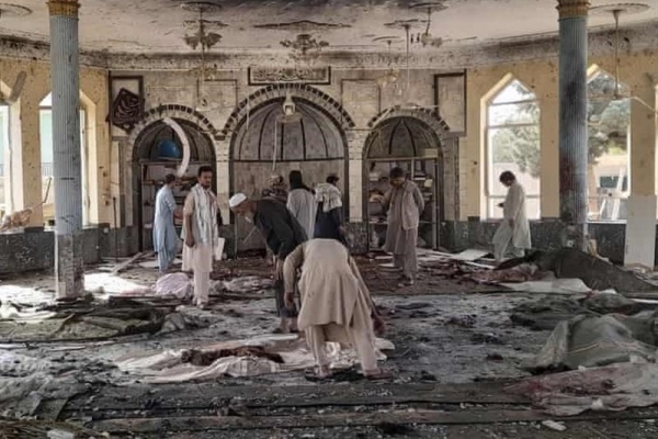 آمار شهدای حمله تروریستی به مسجد قندوز به 150 تن رسید