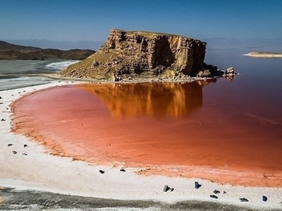 وضعیت دریاچه ارومیه خوب نیست/به زودی به تراژ هیدرولوژیک می‌رسیم