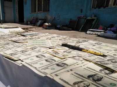 کشف ۱۴ هزار و ۵۰۰ دلار جعلی در تهران