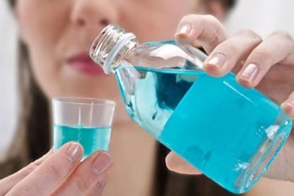 محققان: دهان شویه‌ها در نابودی ویروس کرونا موثرند