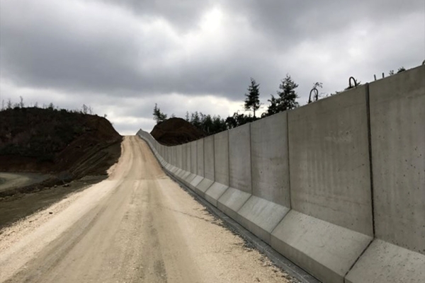 ترکیه دیوار ۸۱ کیلومتری در مرز ایران را تکمیل کرد