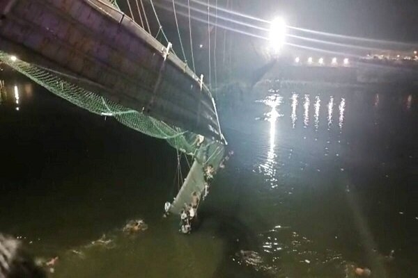 ۲۶ کشته در حادثه ریزش پل در هند