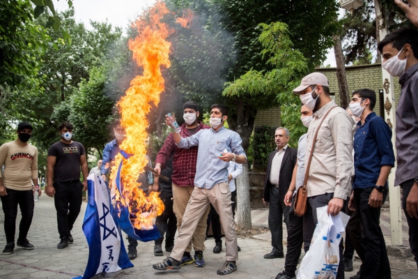 (تصاویر) تجمع اعتراضی مقابل سفارت ارمنستان در تهران