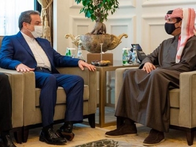 سفر عراقچی به دوحه یک روز پس از تماس مقام ارشد قطری با پمپئو و ظریف