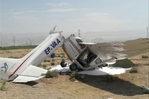 سقوط هواپیمای فوق سبک در فارس/دو نفر مصدوم شدند