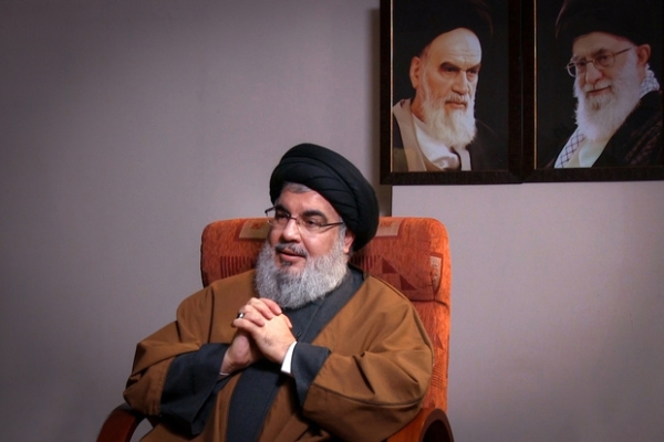 هر فرد منصفی باید در کنار امام خمینی، انقلاب اسلامی و ایران بایستد