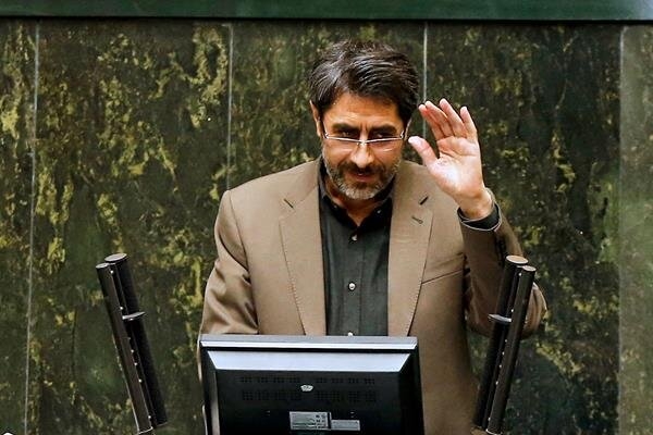 حسینی: شکایت از نمایندگان به دلیل انتقاد از گشت ارشاد یک بدعت است