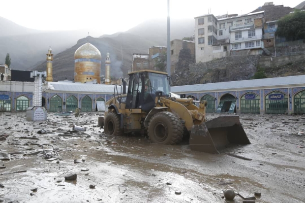 مدفون شدن ۲۰۰ نفر در سیل امام‌زاده داوود(ع) صحت ندارد