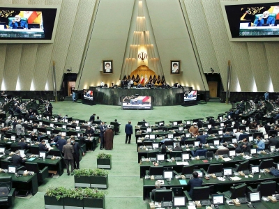 رعایت پروتکل ها در پارلمان/جلسه علنی فردای مجلس در سه مکان برگزار می‌شود