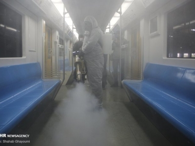 (تصاویر) عملیات ضد عفونی واگن های مترو