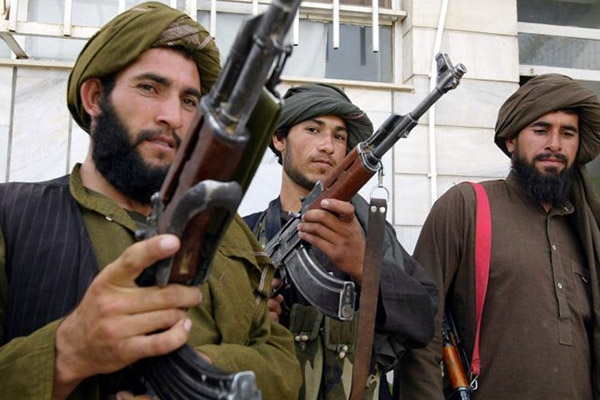دستور طالبان برای ممنوع شدن تجارت اسلحه در افغانستان
