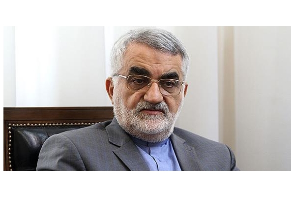 بروجردی: ایران محدودیتی برای گسترش روابط با چین قائل نیست