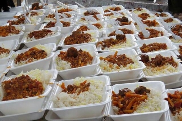 توزیع بیش از ۱۰ هزار پرس غذای گرم در مراکز بهزیستی قم