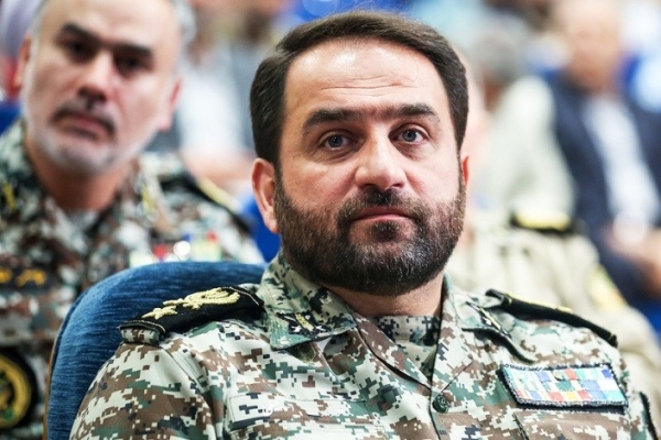 تکذیب شایعات درباره نفوذی بودن و اعدام یک فرمانده ارتش 