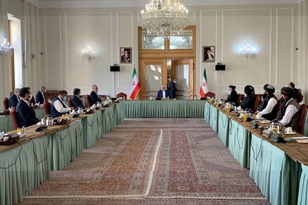 مذاکرات بین‌الافغانی در تهران/ ظریف: به صلح در افغانستان کمک می‌کنیم