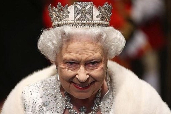 مرگ ملکه انگلیس تأیید شد