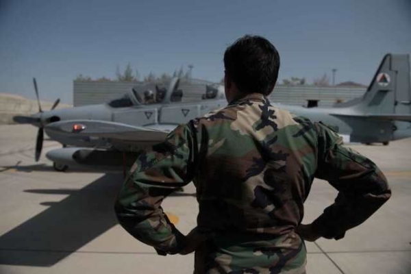 هواپیماهای نیروی هوایی افغانستان کشور را به مقصد تاجیکستان ترک کردند