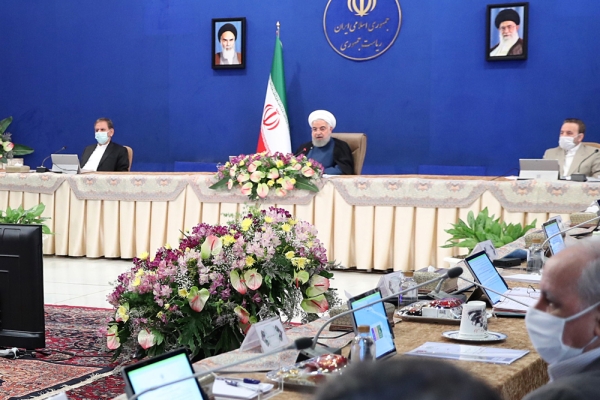 هشدار جدی روحانی به صادرکنندگان ارز/ فشارها بر دولت عادی نیست