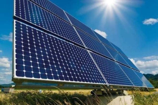 بخش خصوصی قم در انرژی‌های تجدیدپذیر سرمایه‌گذاری می‌کند