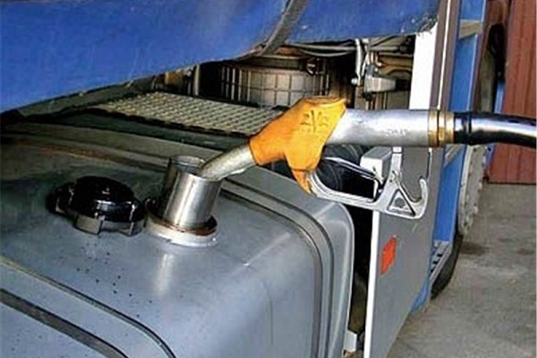 شارژ کارت سوخت خودروهای سنگین روزانه شد