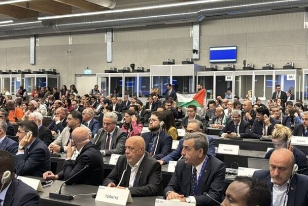 اعتراض حاضران مانع اتمام سخنرانی مقام صهیونیستی شد