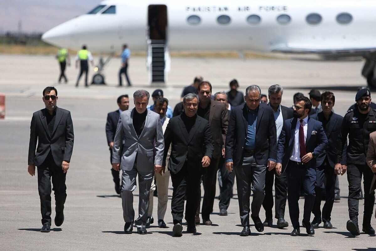 وزیر کشور پاکستان وارد مشهد شد