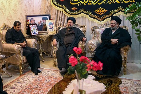 حضور سید حسن خمینی در منزل سردار سپهبد شهید علی شادمانی