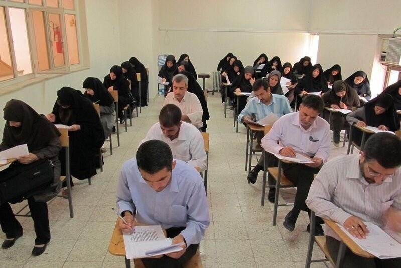  زمان برگزاری آزمون استخدامی سه دستگاه اجرایی به تعویق افتاد