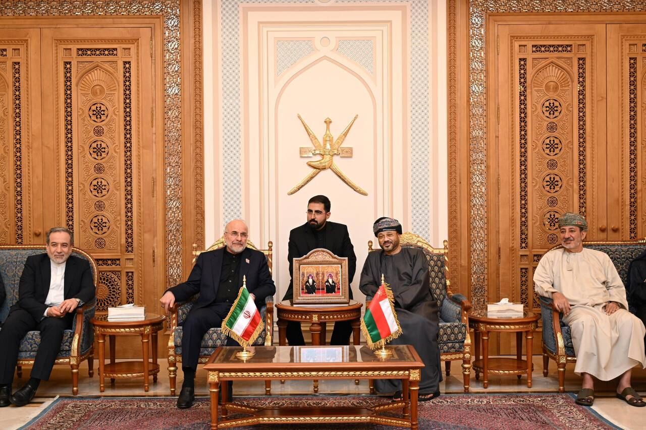 استقبال وزیر خارجه عمان از قالیباف و هیات همراه