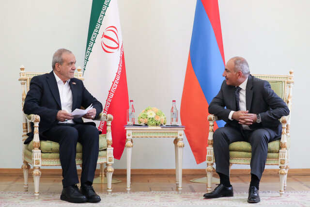  مذاکرات دوجانبه پزشکیان و پاشینیان برگزار شد