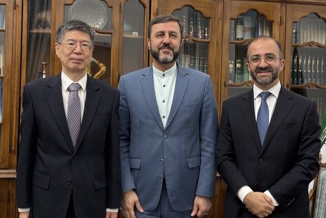 رایزنی ایران با دیپلمات‌های ارشد روسیه و چین در مورد «اسنپ‌بک»