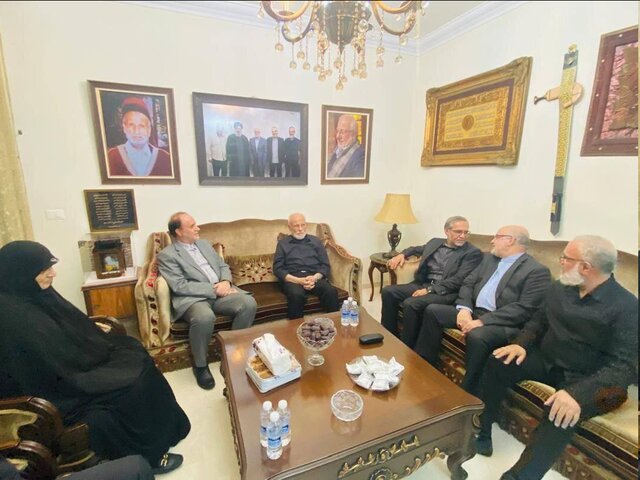  دیدار هیات پارلمانی ایران با خانواده شهید نصرالله